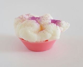 Candle Raspberry Dream Cupcake