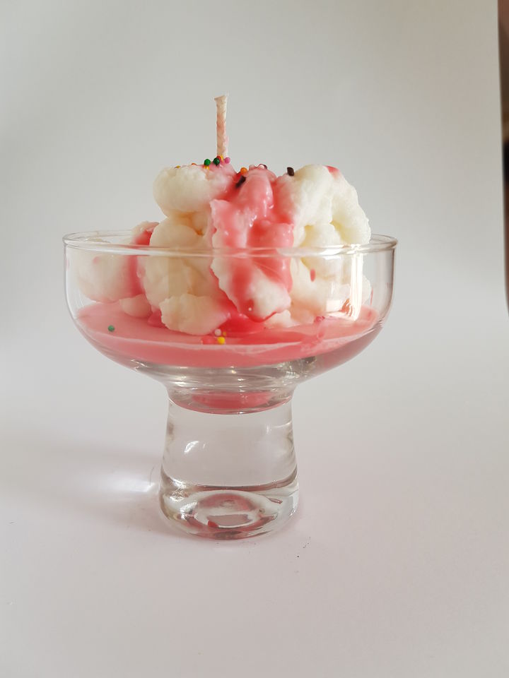 Candle Champagne Strawberry Sundae